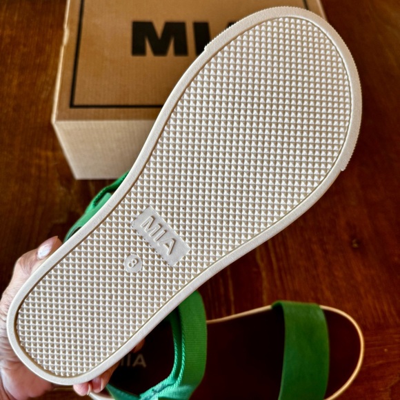 NIB Mia grass green Odelia flatform / wedge sandal 8M - Picture 9 of 12